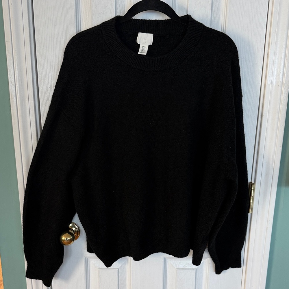 H&M Classic Black Crew Neck Sweater XXL